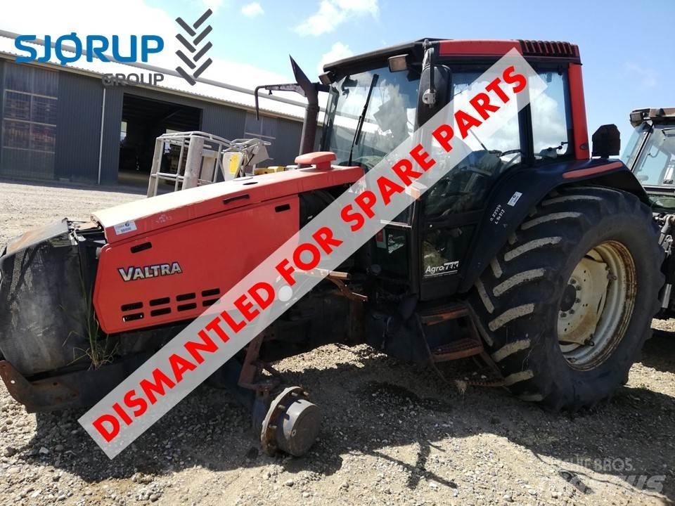 Valtra 8350 Trattori