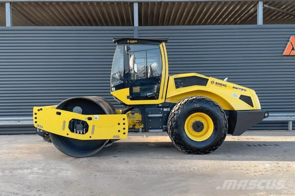Bomag BW 213 D-5 Rulli monotamburo