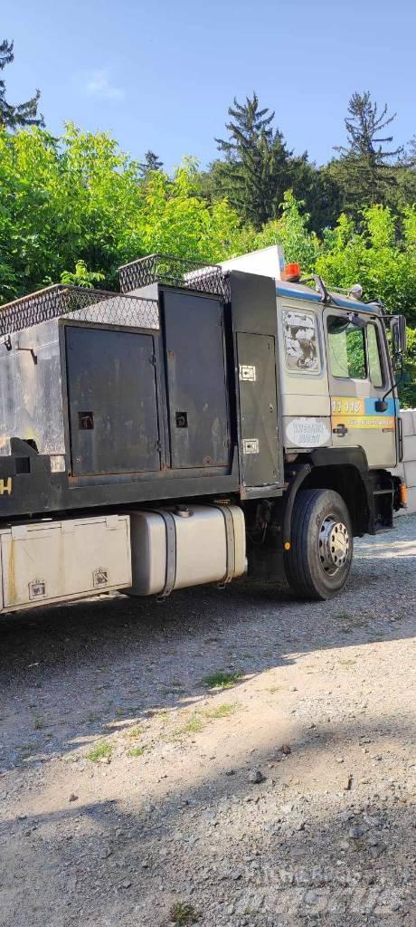 MAN 26.422 Camion con sponde ribaltabili