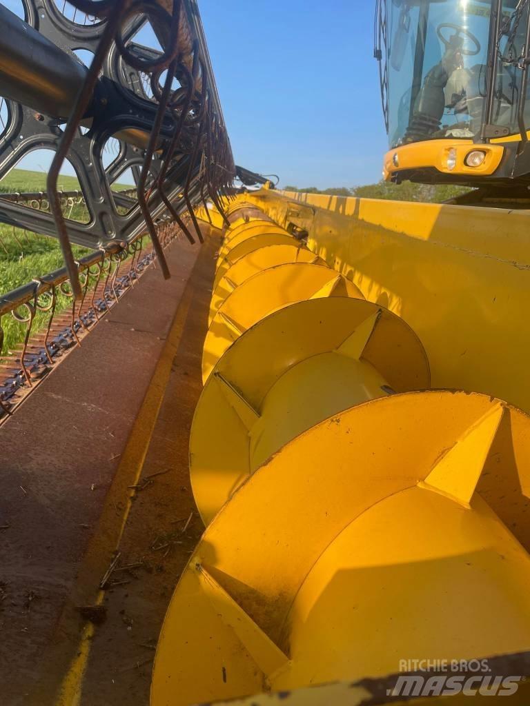 New Holland CX 8090 Mietitrebbiatrici