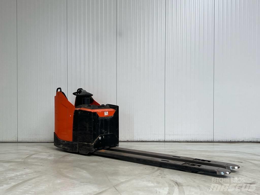BT LPE250 Carrelli elevatori bassi a piattaforma