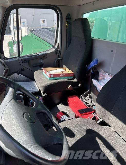 Freightliner M2 Camion per la consegna bevande