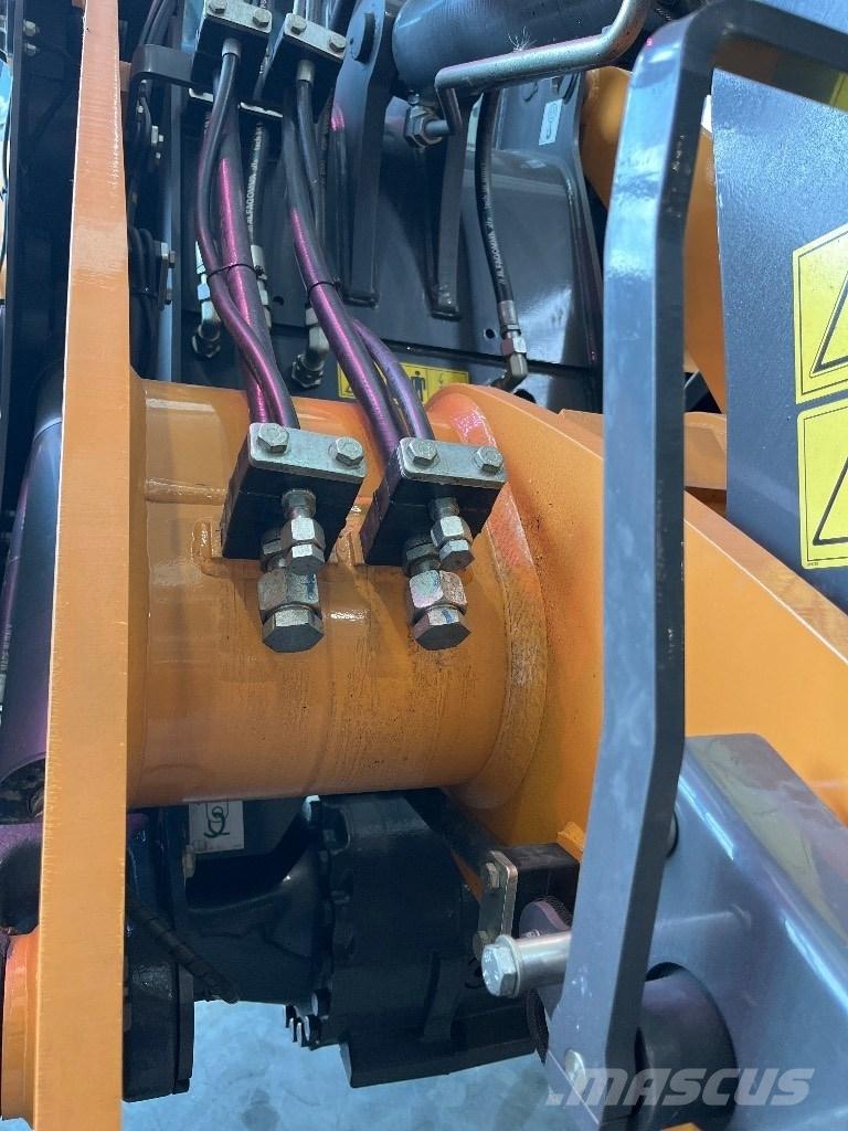 CASE 521 G Evolution Pale gommate