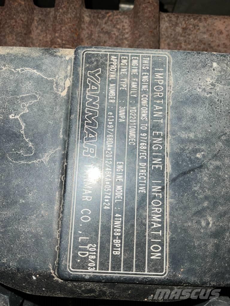 Takeuchi TB 250 Miniescavatori