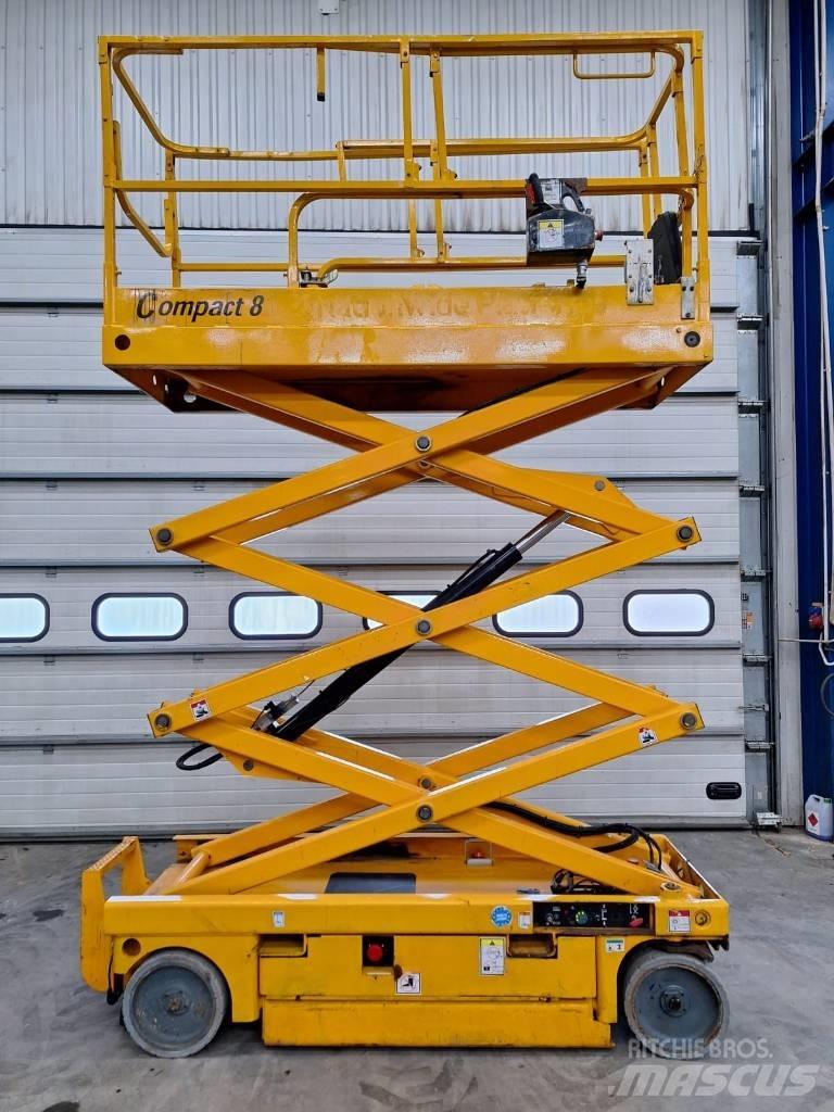 Haulotte Compact 8 Piattaforme a pantografo