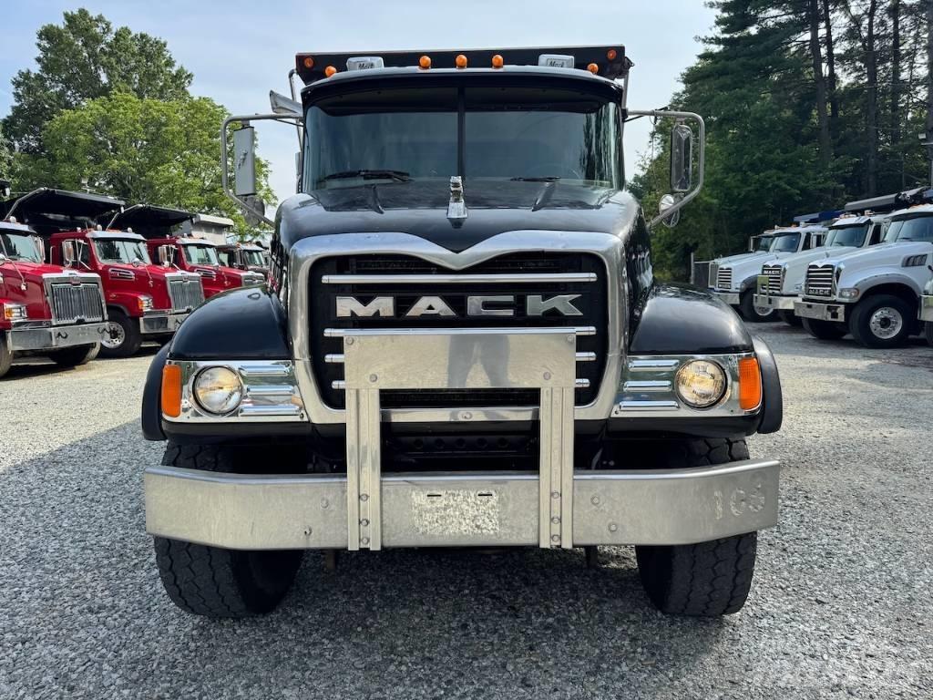 Mack Granite CV 713 Camion ribaltabili