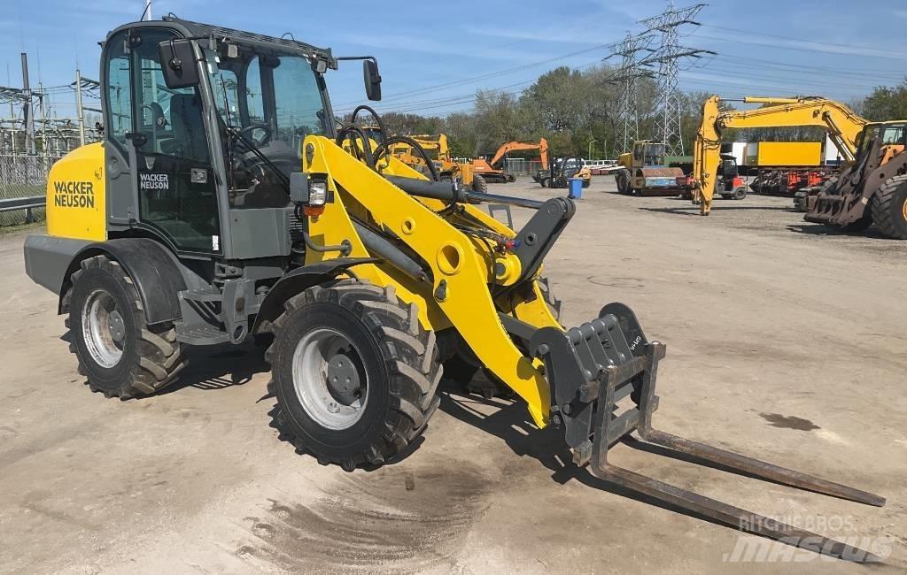 Wacker Neuson WL 70 Pale gommate