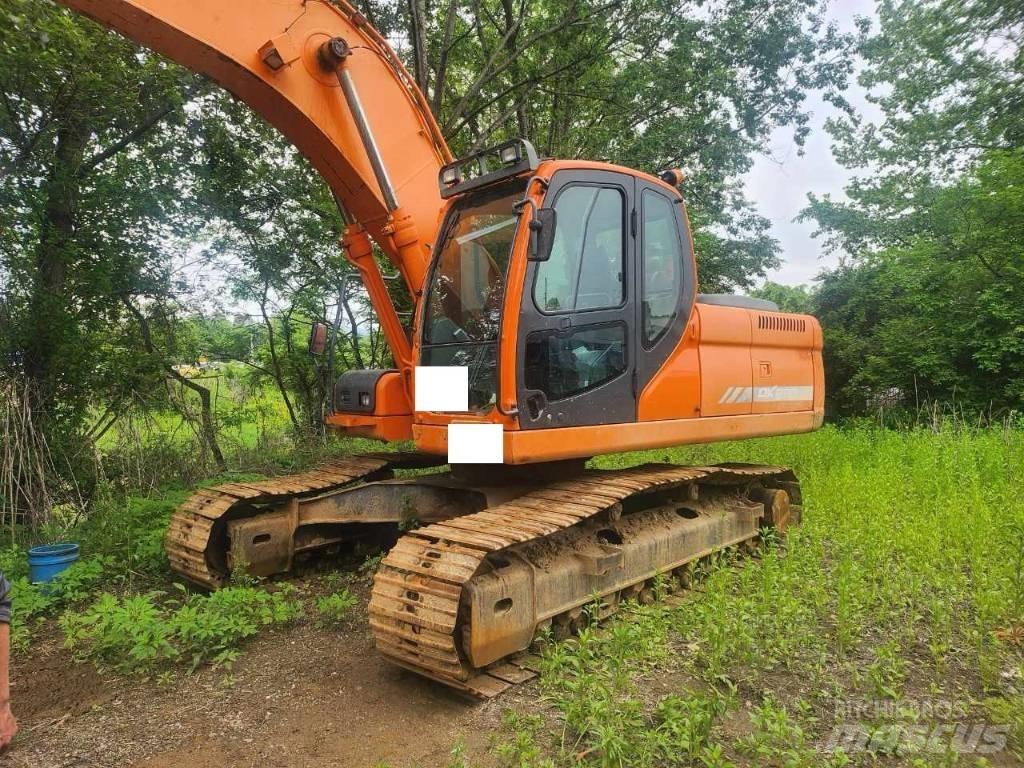 Doosan DX 220 LCA Escavatori cingolati