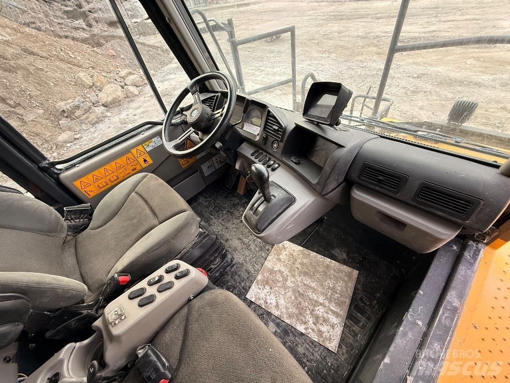 Komatsu HD 405 - 8E0 Dumper a telaio rigido