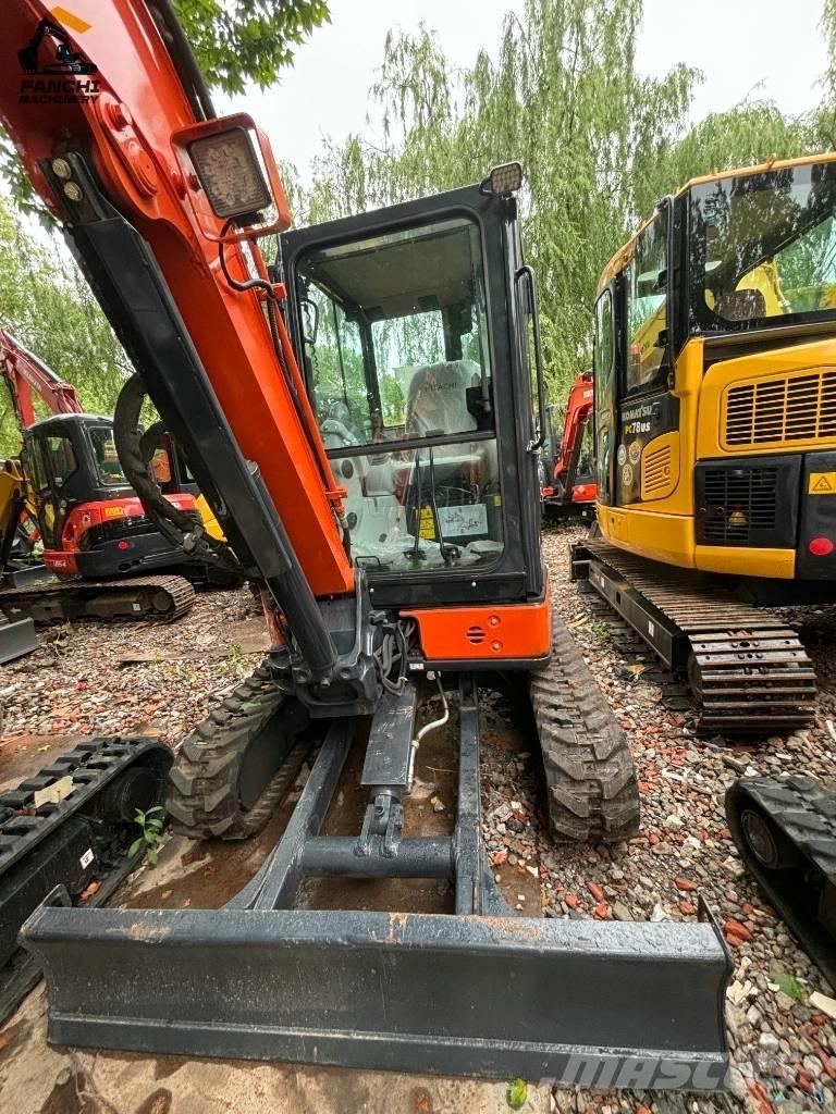 Hitachi U35 Miniescavatori