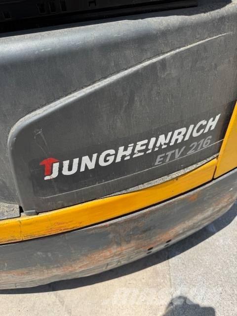 Jungheinrich ETV 216 Carrello retrattile