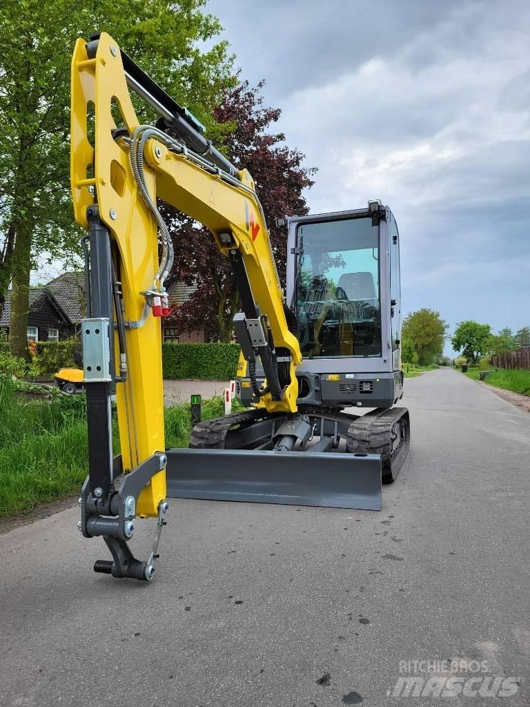 Wacker Neuson ET 42 Miniescavatori