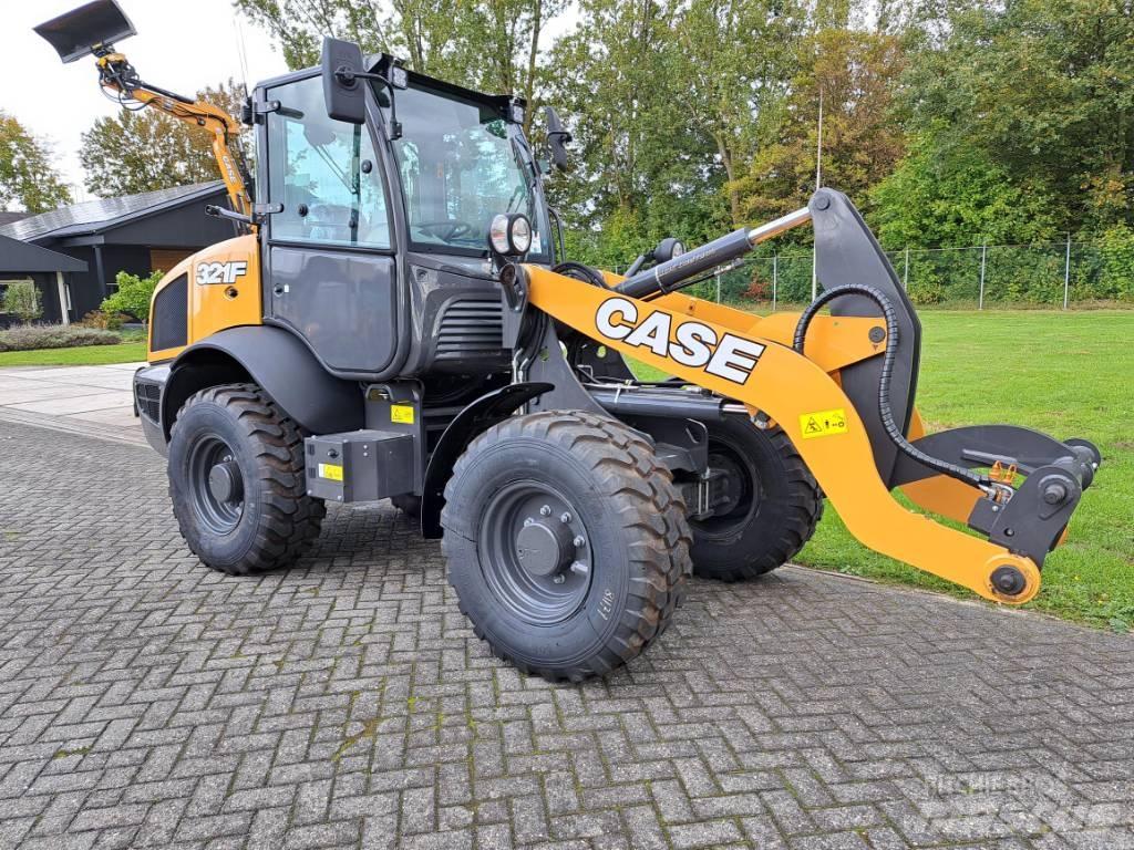 CASE 321F-HS Pale gommate