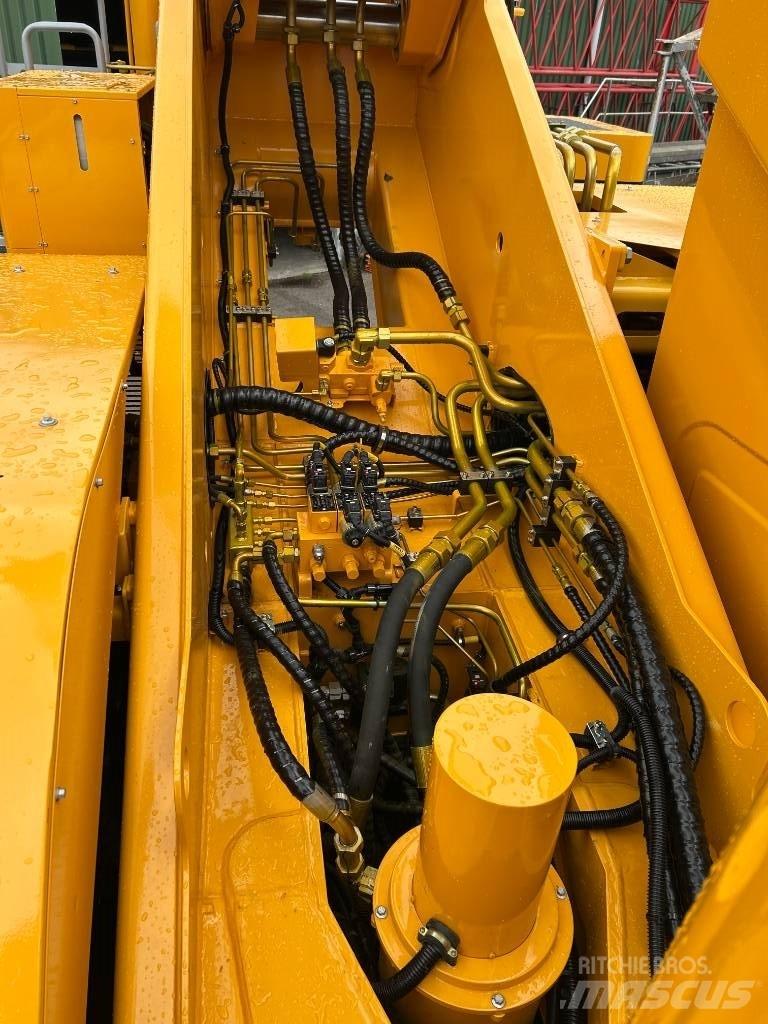 XCMG XCR70_E Gru per terreni difficili