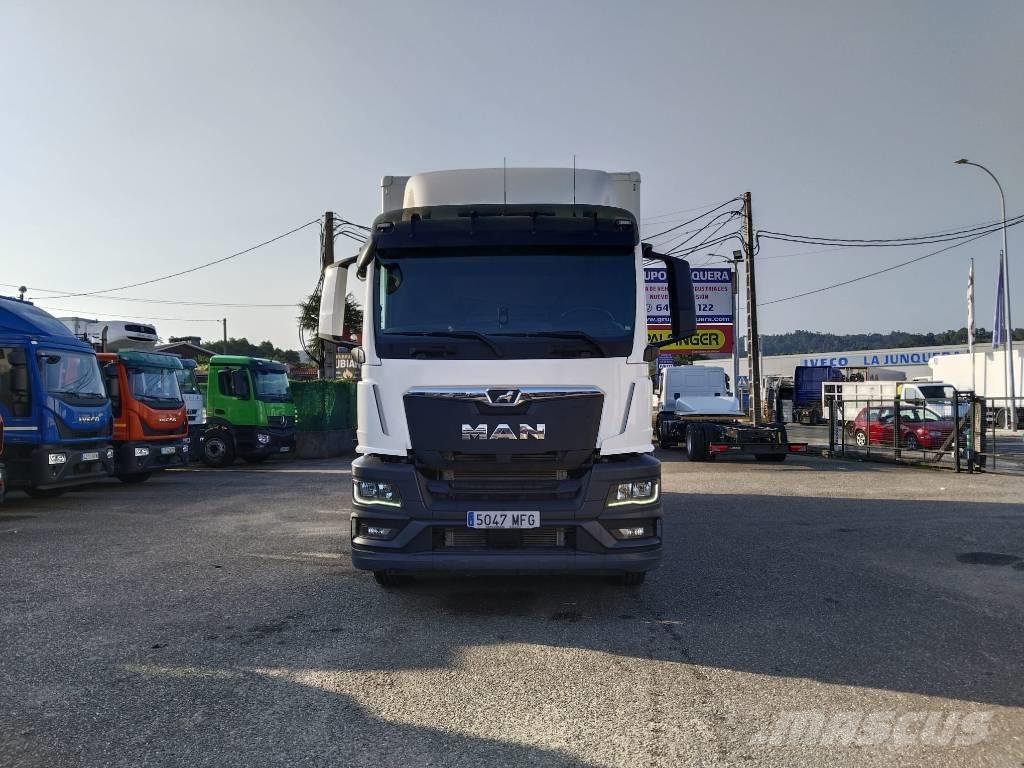 MAN TGS 26.360 Camion cassonati