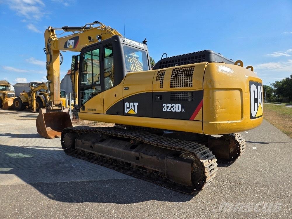 CAT 323DL Escavatori cingolati