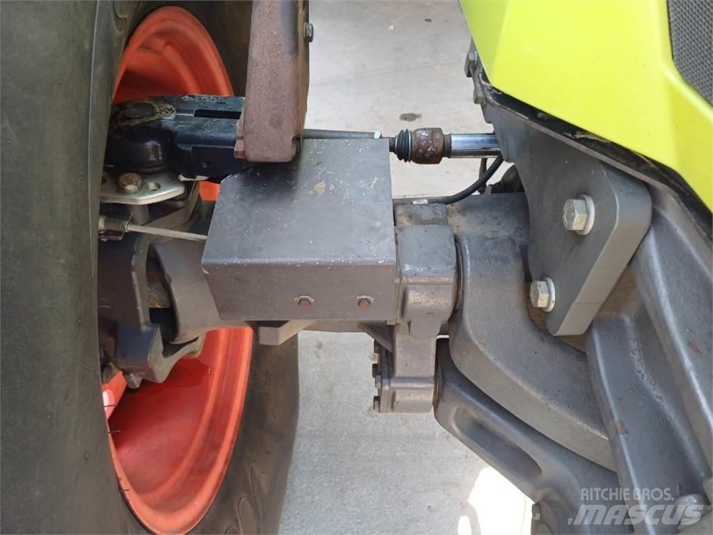 CLAAS Axion 850 Trattori