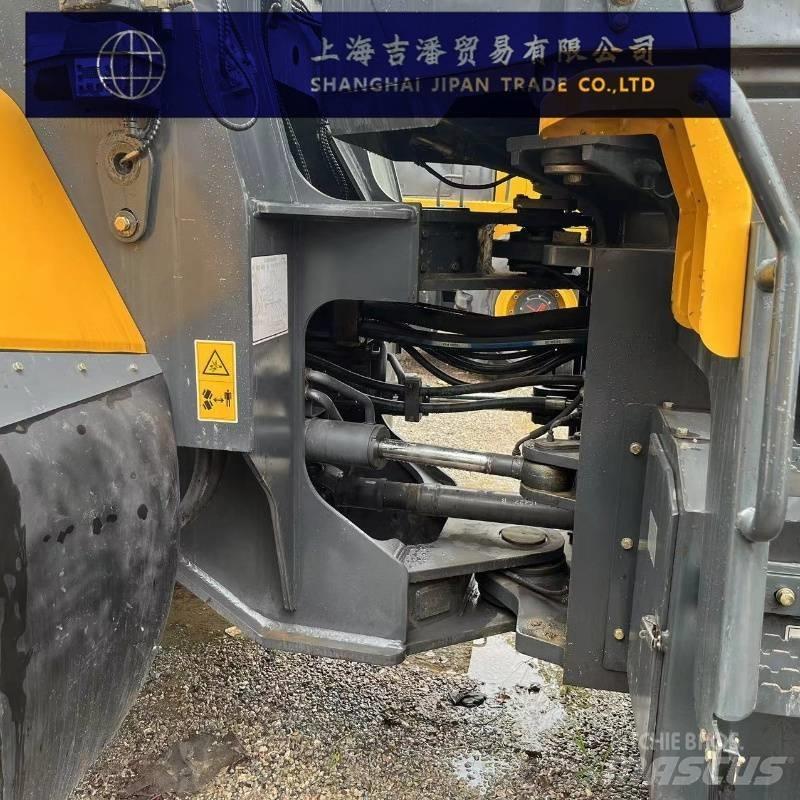 LiuGong CLG 870 H Pale gommate