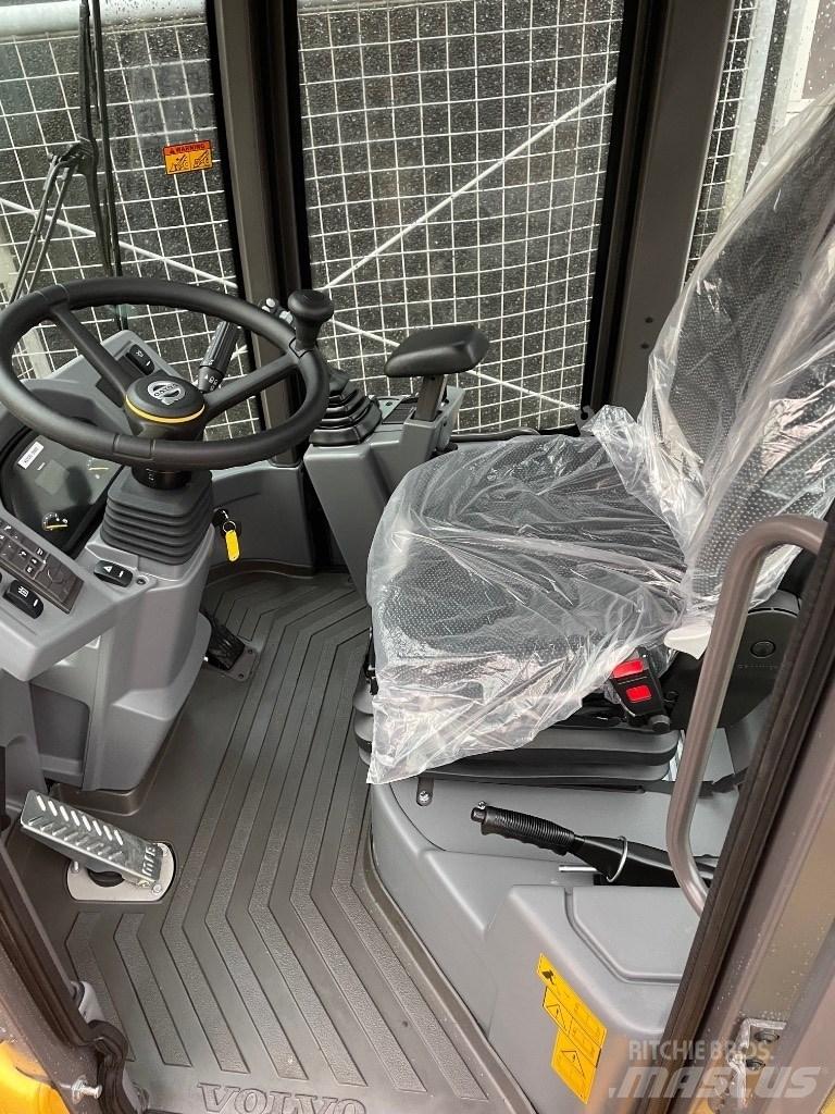 Volvo L30GS / HS Mini pale