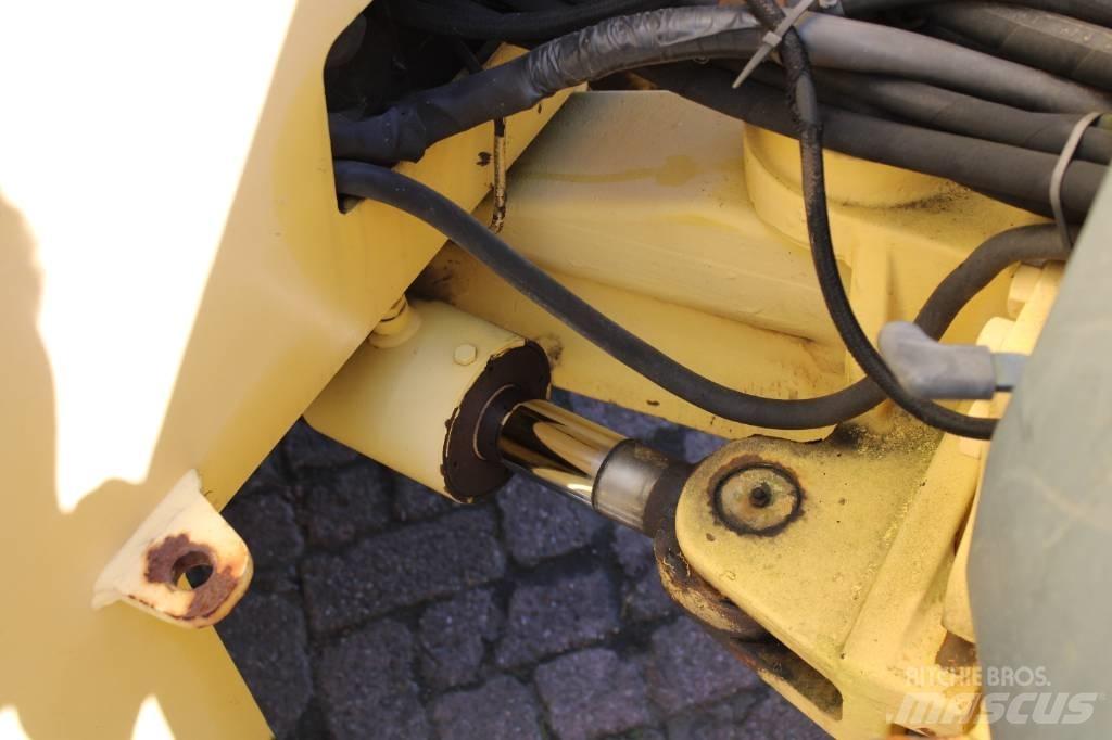 Bomag BW 144 AC-2 Rulli a doppio tamburo