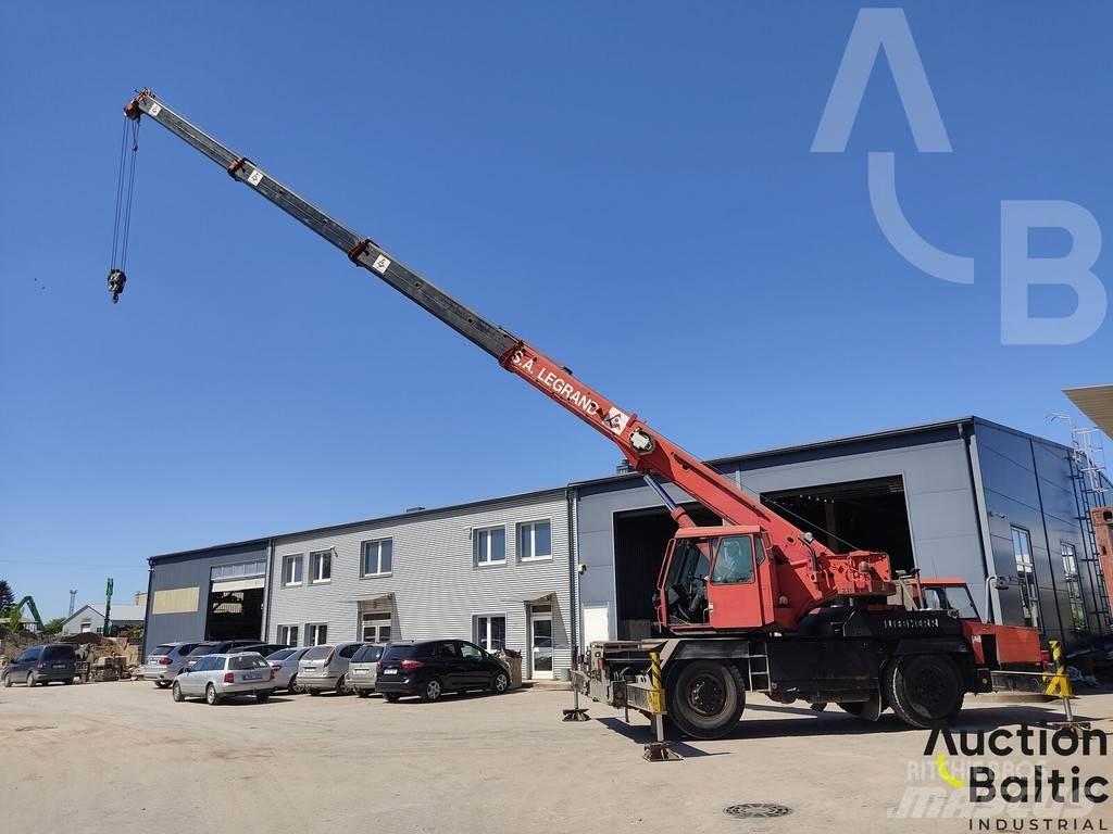 Liebherr LTM 1025 Gru per tutti i terreni