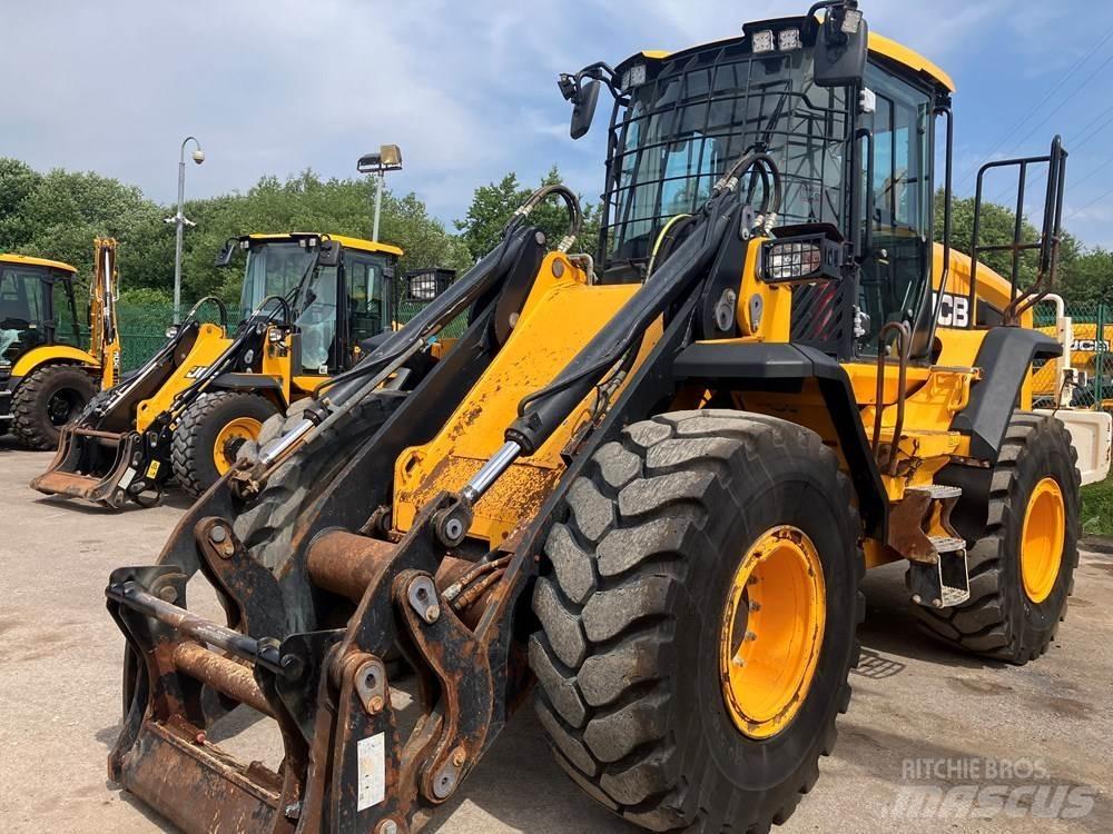 JCB 437 Pale gommate