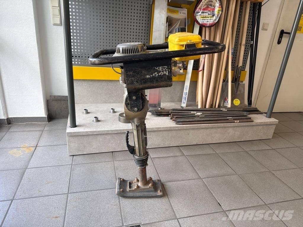 Wacker Neuson BS30 Vibrocostipatore verticale