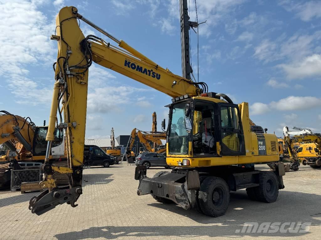 Komatsu PW 200-7 Escavatori gommati