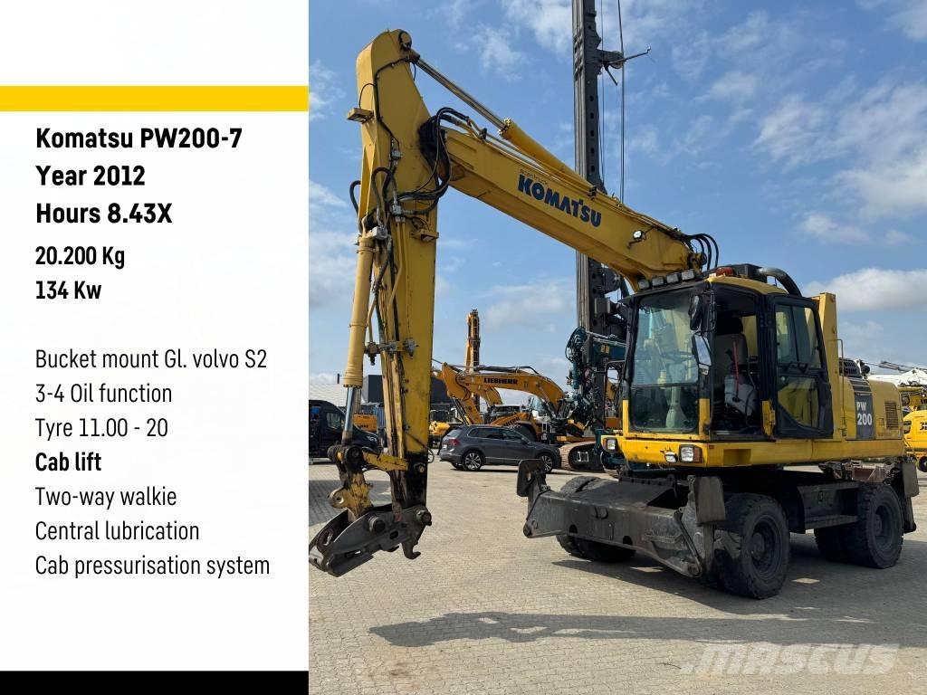 Komatsu PW 200-7 Escavatori gommati