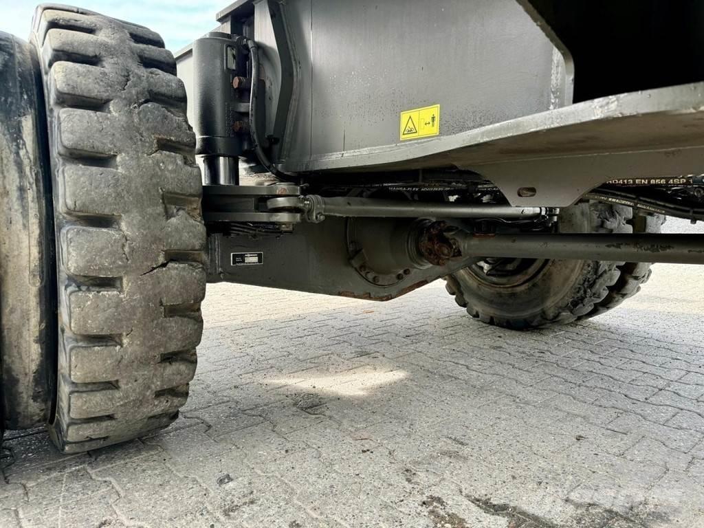 Sennebogen 835M E Movimentazione rifiuti