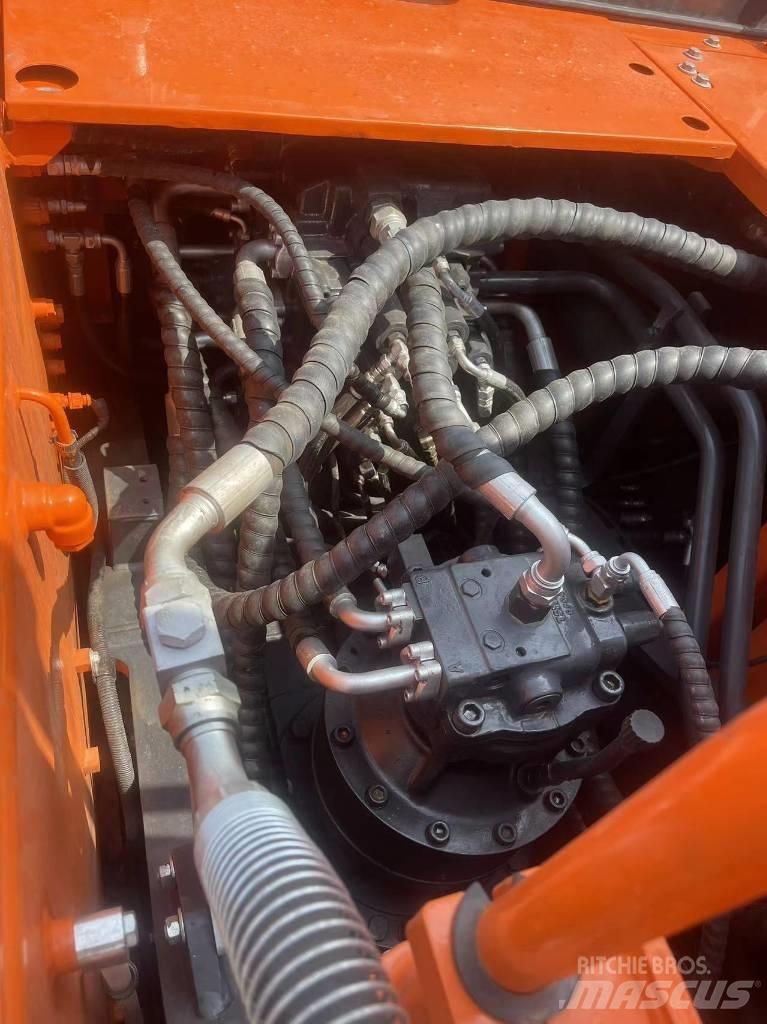 Doosan DX 225LC-9C Escavatori cingolati