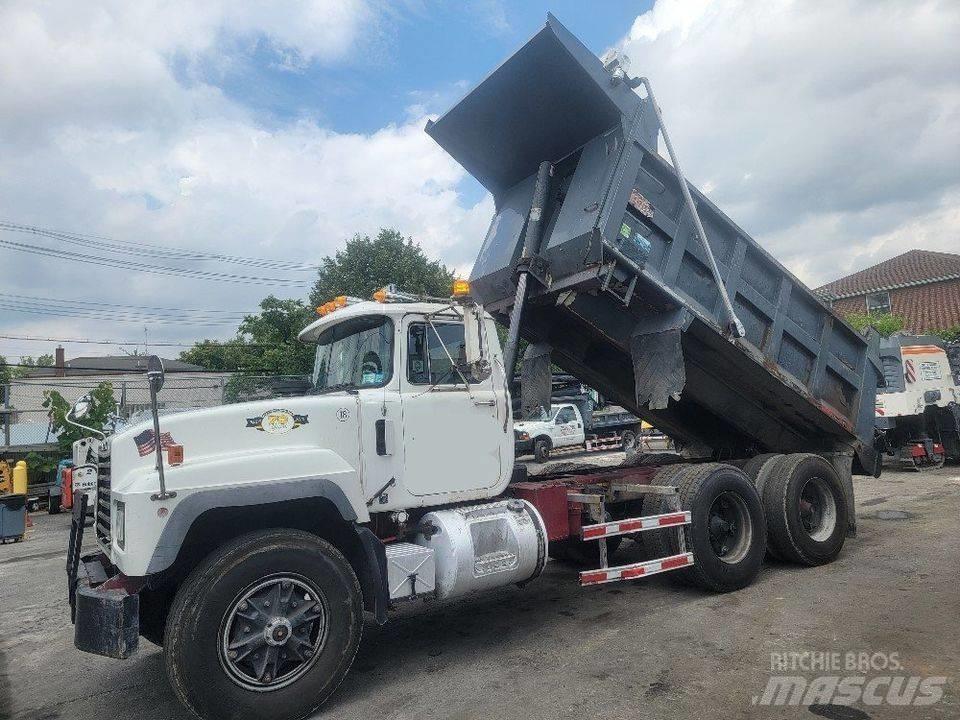 Mack RD 690 SX Camion ribaltabili