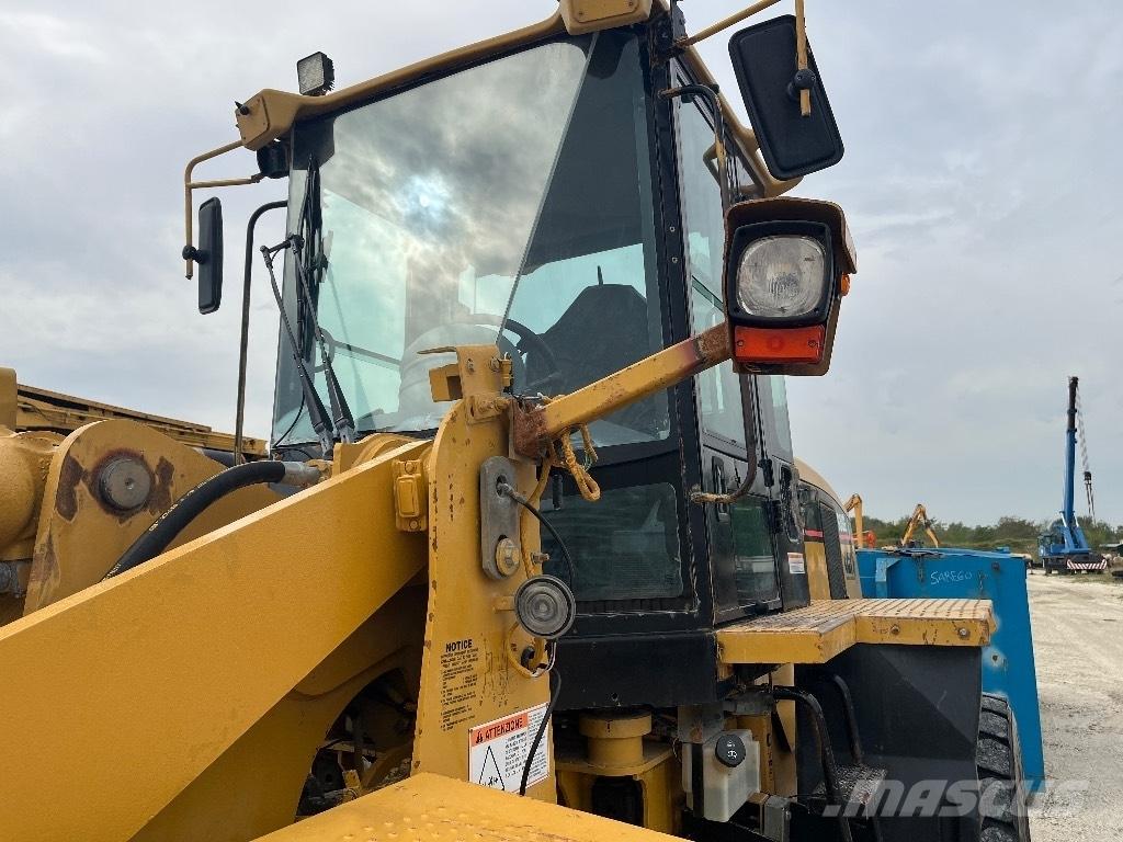 CAT 938 G II Pale gommate