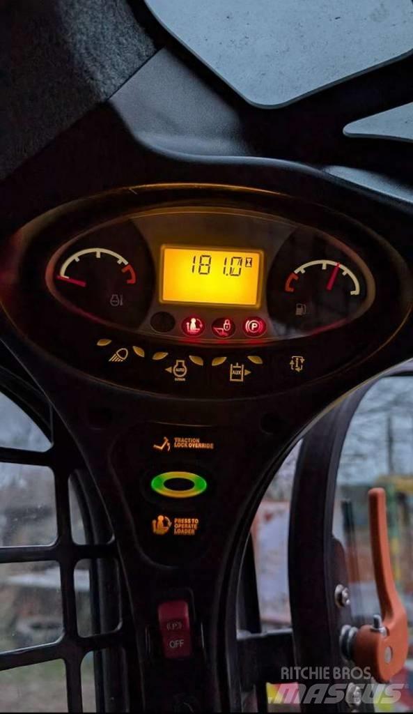Bobcat T 450 Mini Pale Gommate