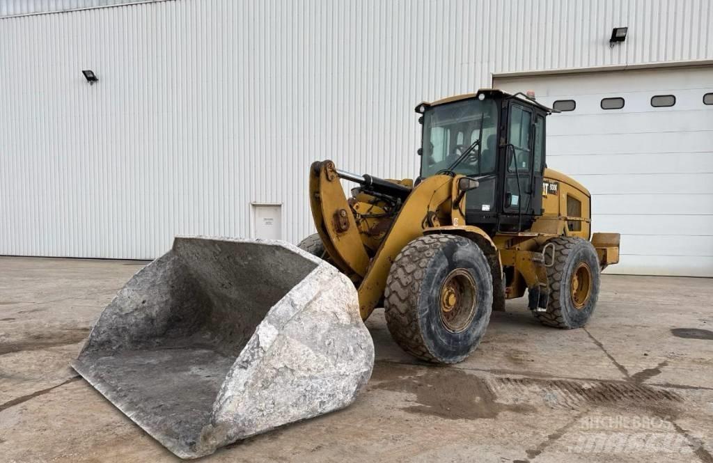 CAT 938 K Pale gommate