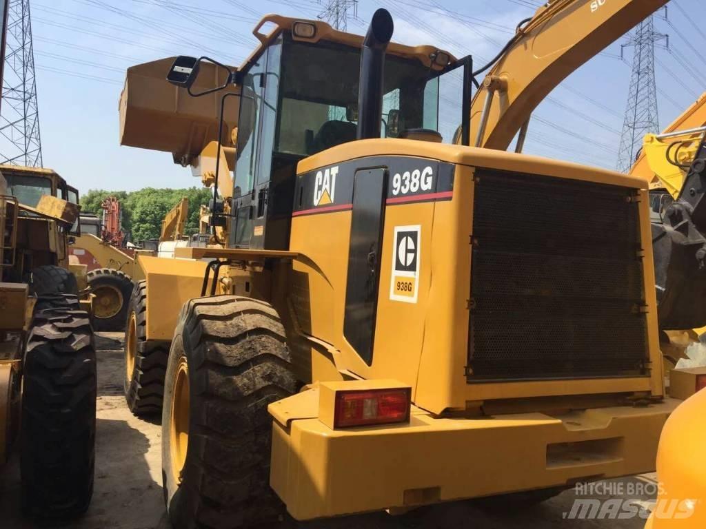 CAT 938 G Pale gommate