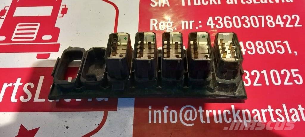 Scania R 420.   1421851 Cabine e interni