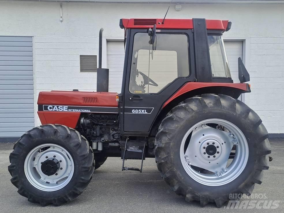 Case IH 685 XL Trattori