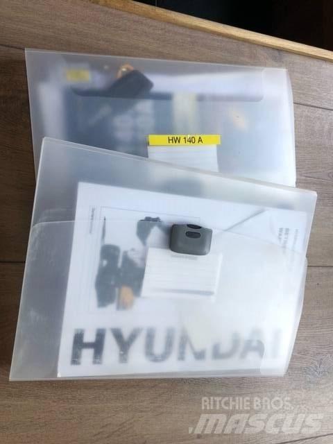 Hyundai HW 140 A Escavatori gommati