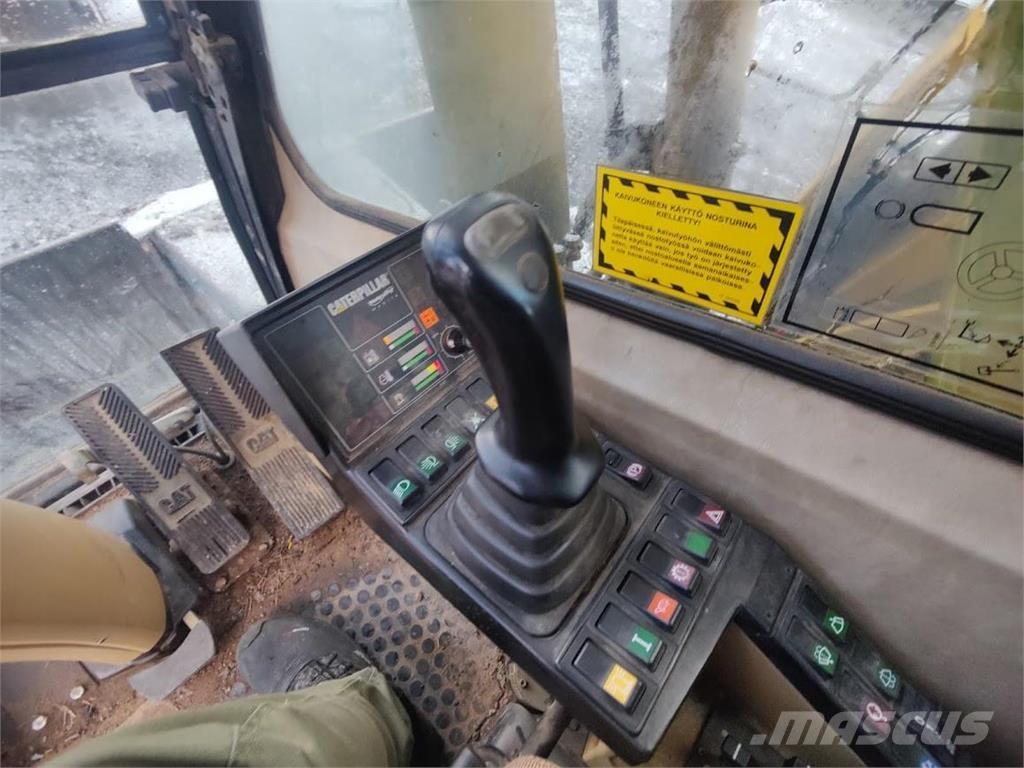 CAT M315 Escavatori gommati