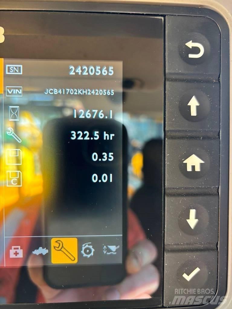 JCB 417 Pale gommate