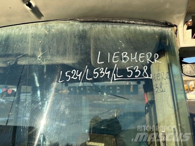 Liebherr L 538 CAB Cabine e interni