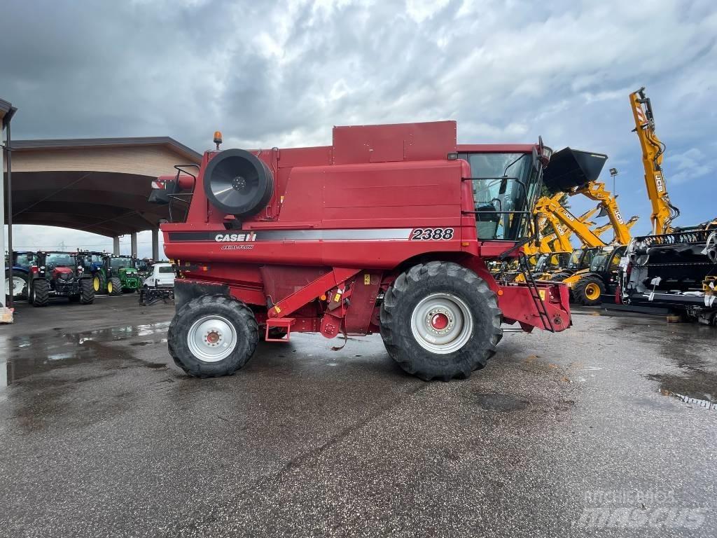 Case IH 2388 Mietitrebbiatrici
