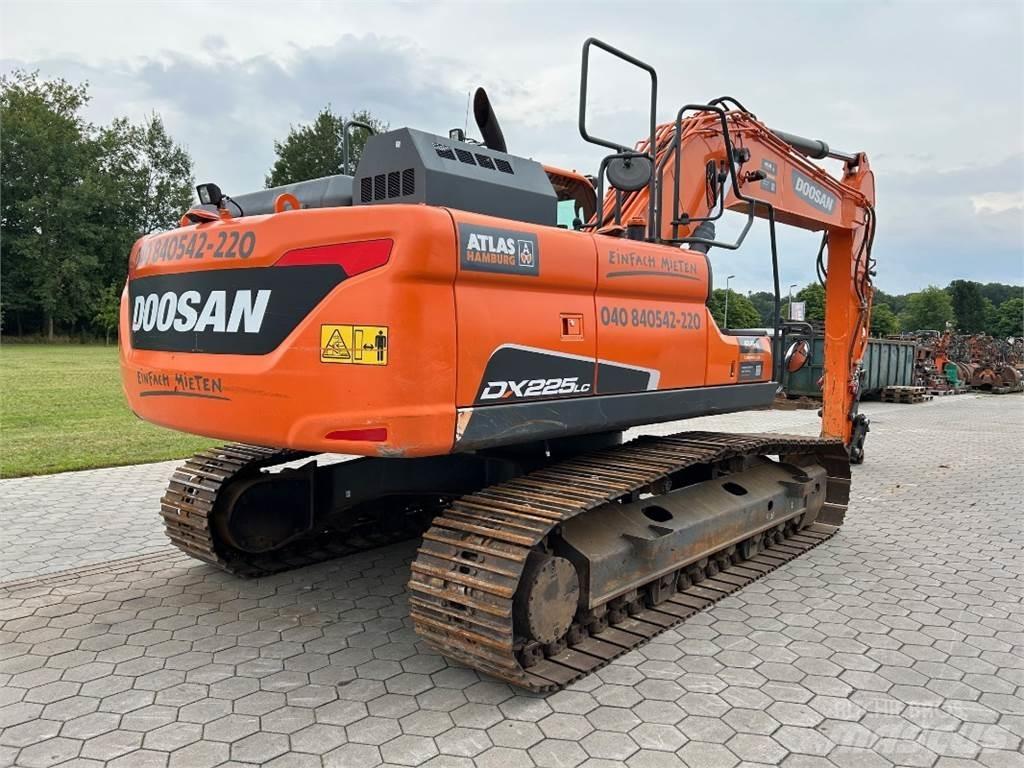Doosan DX225LC-5 Escavatori cingolati