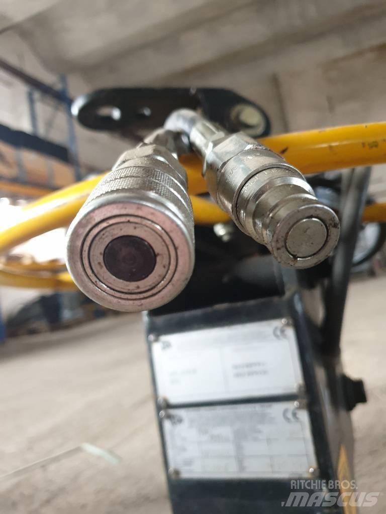 JCB Bordsteinzange Altri componenti