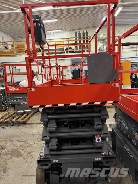 SkyJack SJ 4740 Piattaforme a pantografo