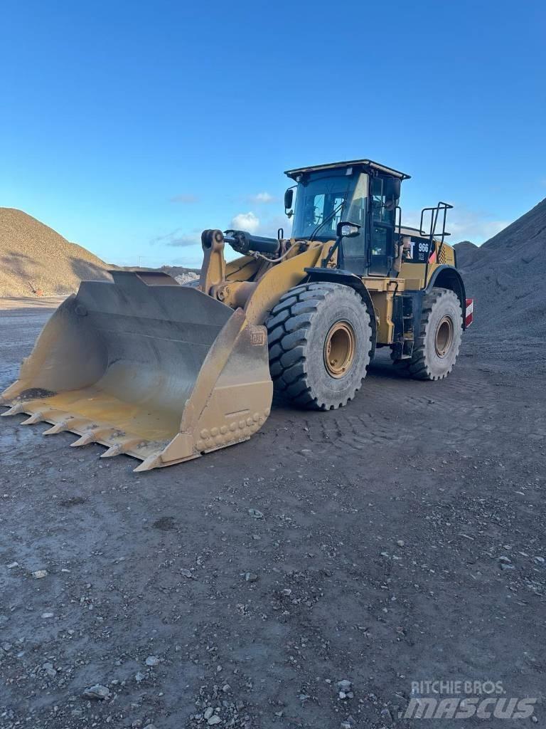 CAT 966 K Pale gommate