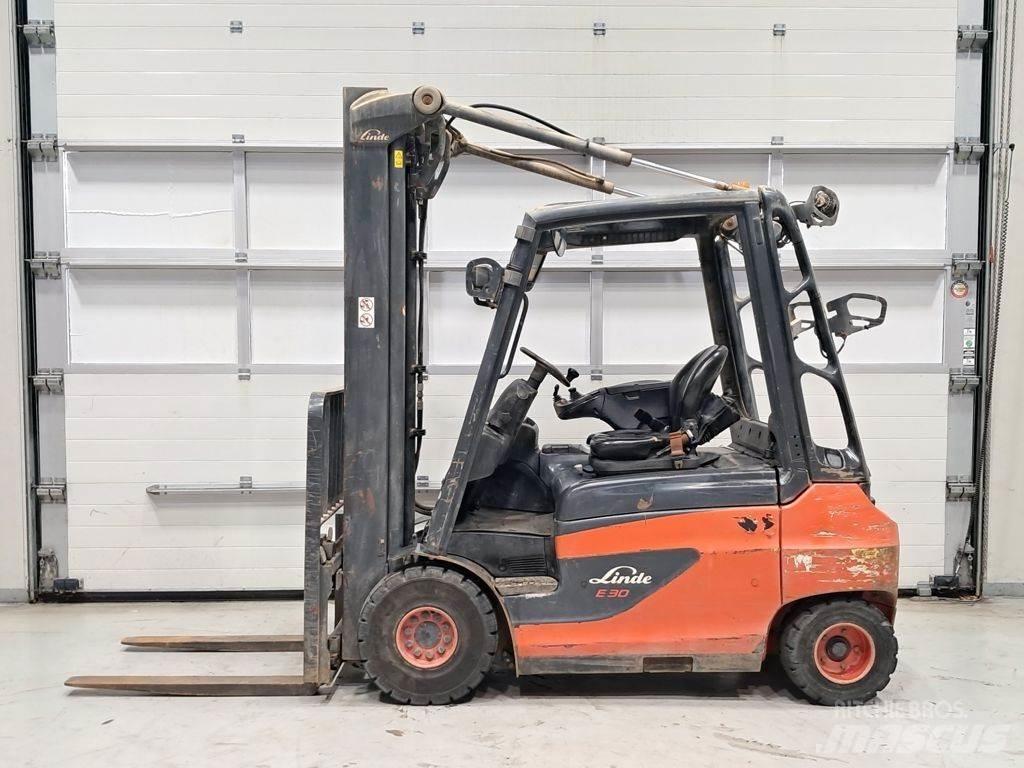 Linde E30-01 Carrelli elevatori elettrici