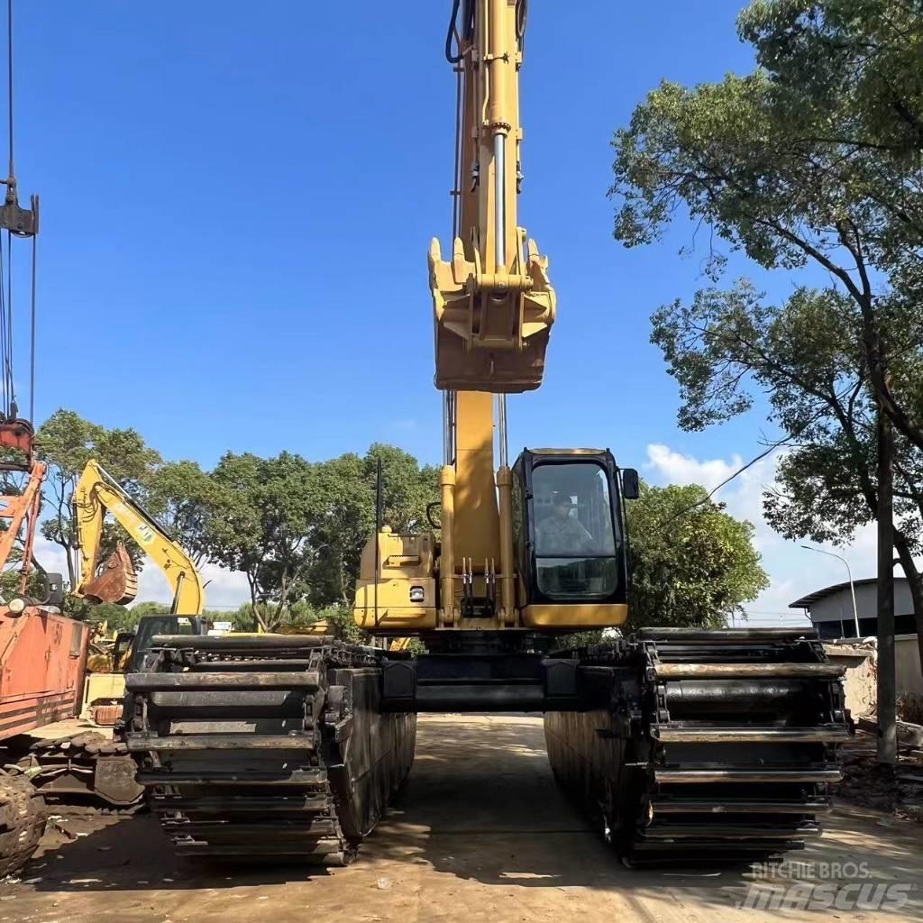 CAT 320 C Escavatori anfibi