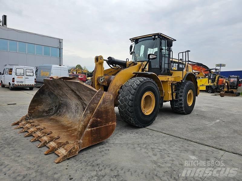 CAT 966K Pale gommate